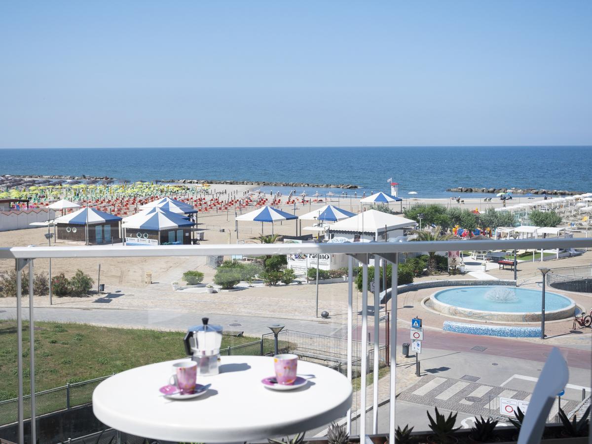 Solemare Hotel E Residence Misano Adriatico Extérieur photo