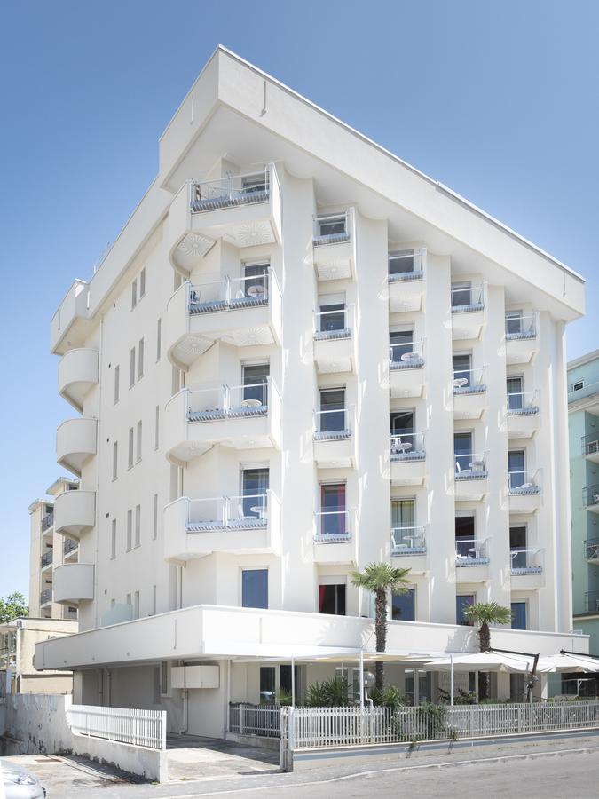 Solemare Hotel E Residence Misano Adriatico Extérieur photo